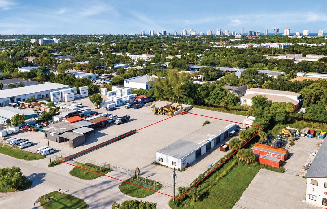5,425 SF Drive-Thru Building Situated on 1.0± AC