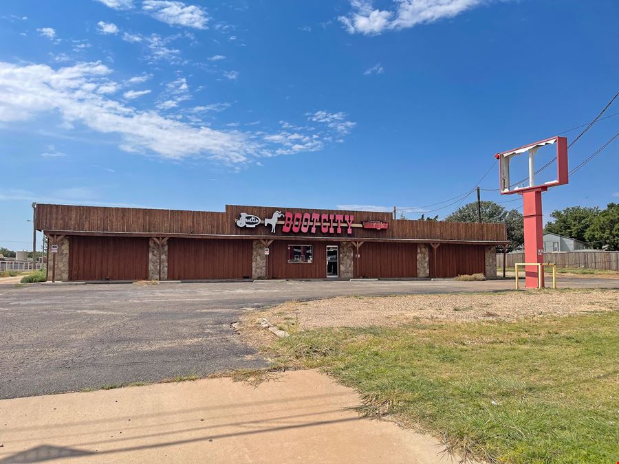 West Lubbock Flex Space