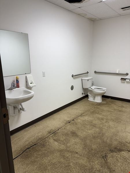 Preview of Industrial space for Sale at 2713 Adlai Stevenson Drive