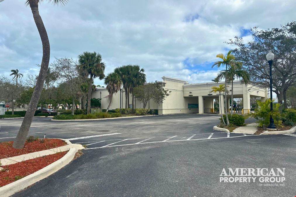Freestanding Commercial Building