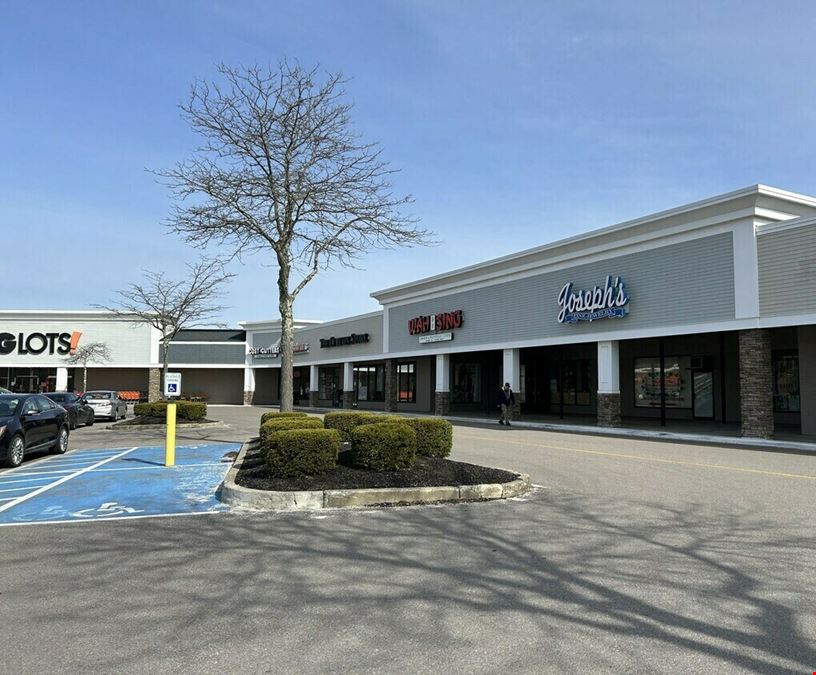 Franklin, MA - Horace Mann Plaza