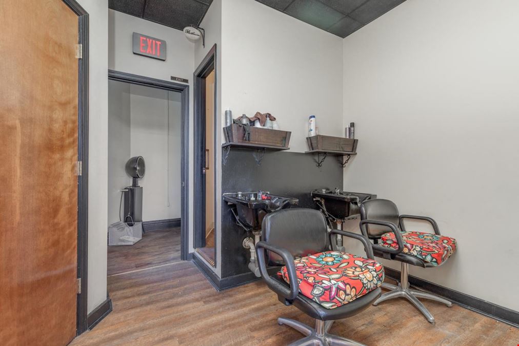 Clifton Heights Boutique Salon for Lease