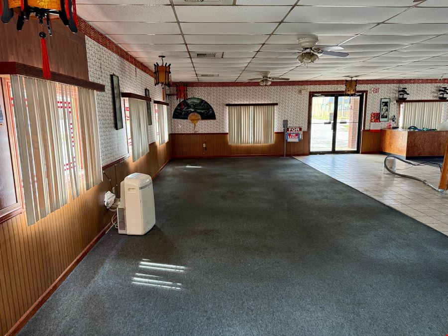+/- 5,400 SF 2nd Generation Freestanding Restaurant