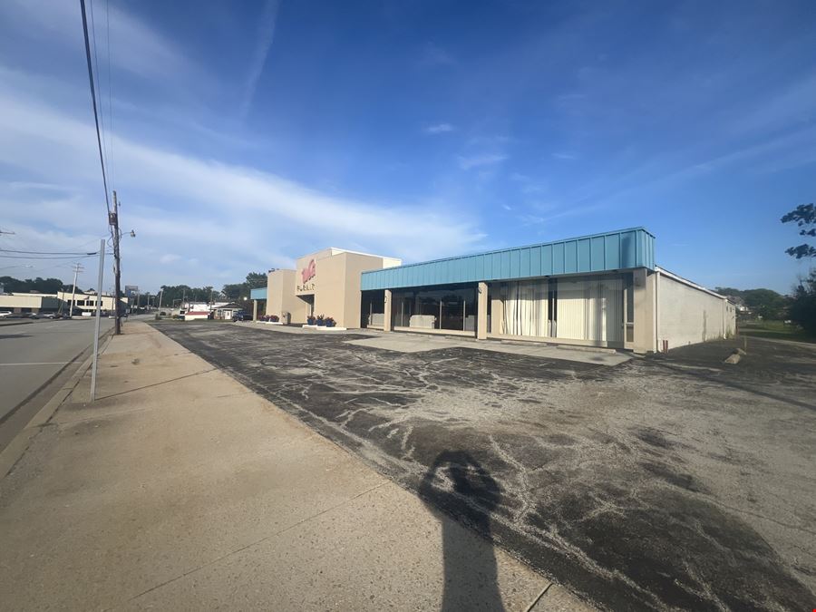 For Lease/Sale | 23,500 SF Flex Space in Latrobe