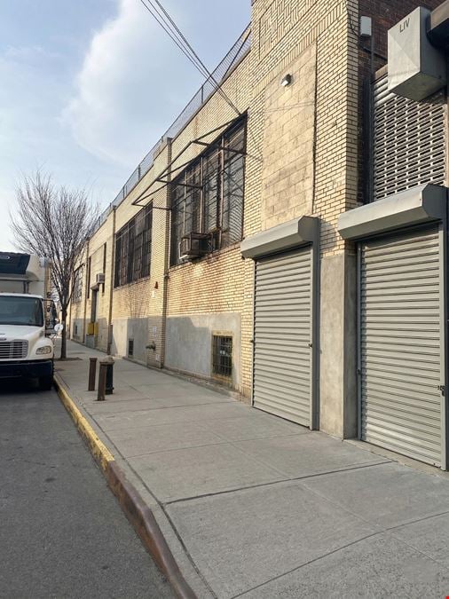 7,000 SF | 830 Barry Street | Hunts Point Industrial Space for Lease