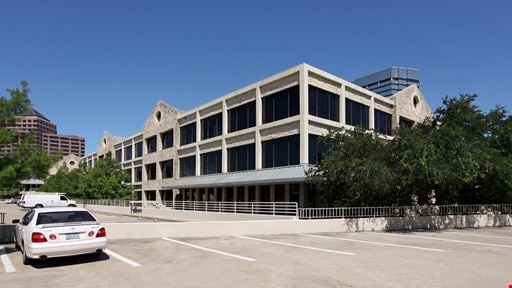 Executive Workspace - Riverside Commons