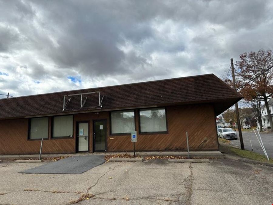 125 E Main St