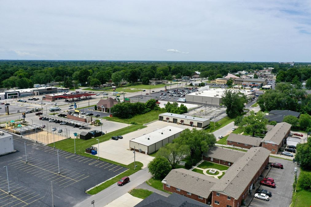 1,500 SF Warehouse / Office Space For Lease in Southeast Springfield