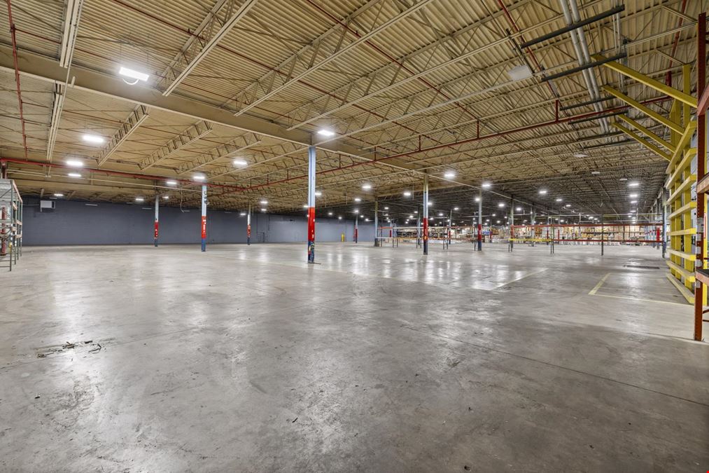 Large Warehouse Spaces Available Trenton GA