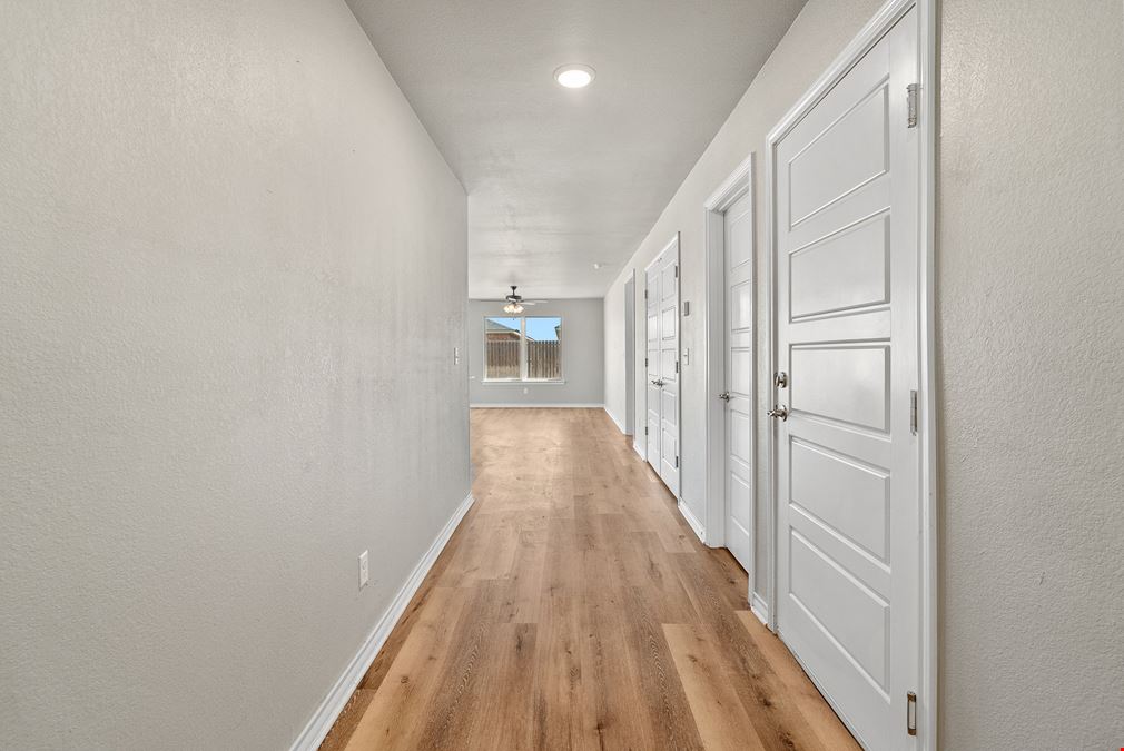 1107 Caprock