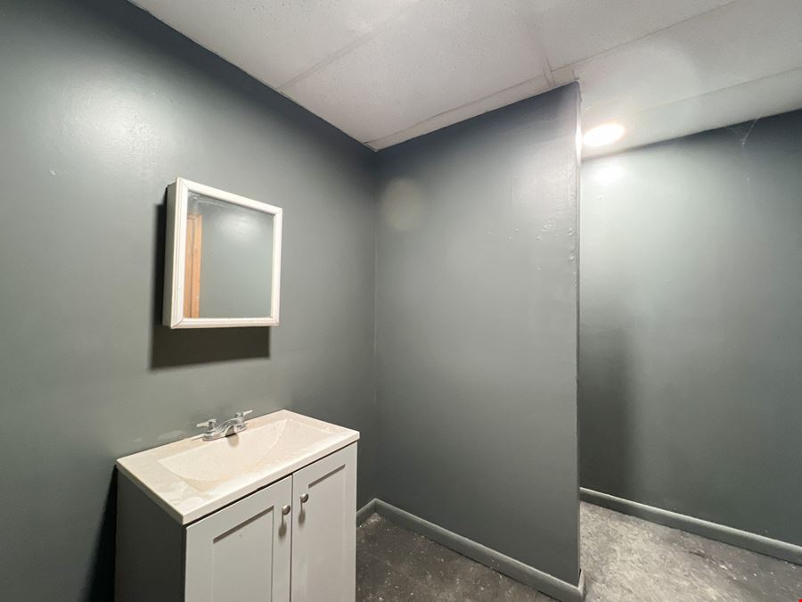 Renovated Warehouse with Yard Near Peters Rd