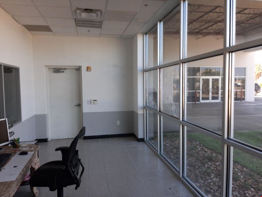 Industrial / Mix Use Industrial Space for Lease 12655 West Rd