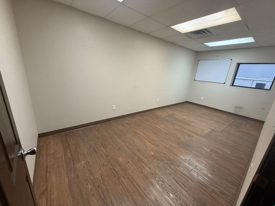 I-20 Frontage Crane Served Shop on ±7 Acres