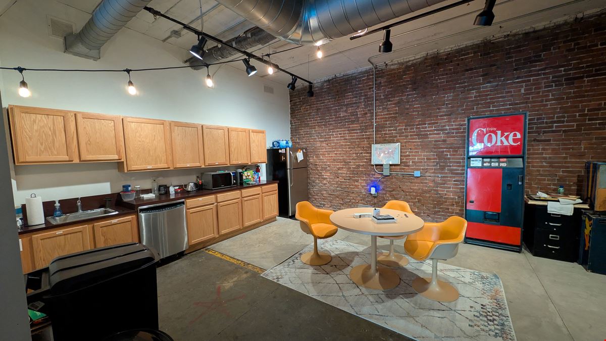 OLD TOWN OFFICE/RETAIL