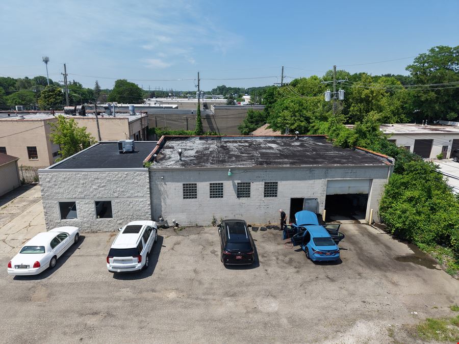 32432 Eight Mile Road, Farmington Hills