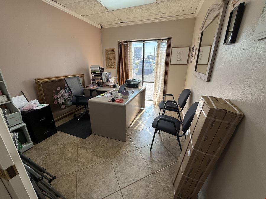 1816 E SE Loop 323