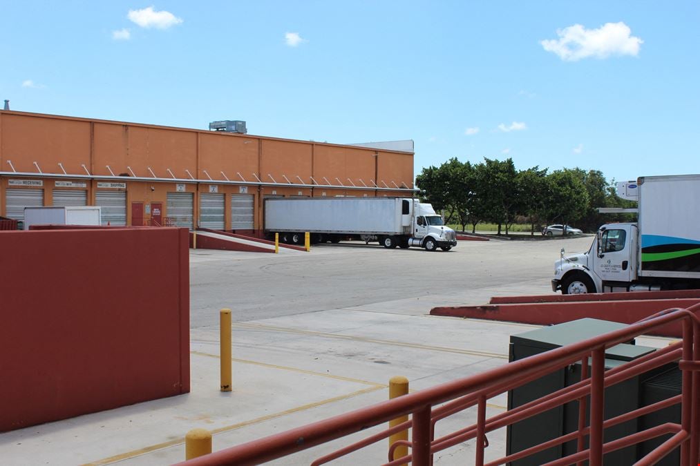 Costa Corporate Office/Warehouse