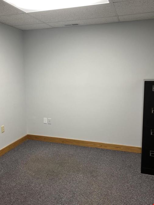 74 Northeastern Blvd #9B Nashua