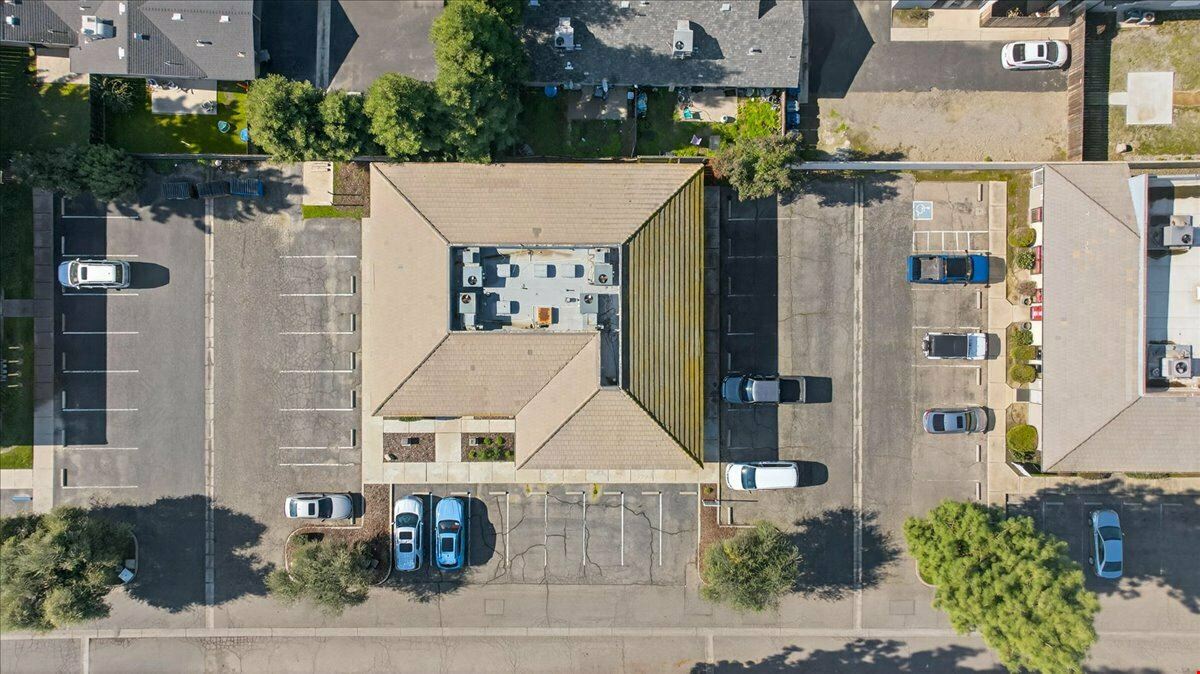 Former Attorney Office in Excellent Condition in Visalia, CA