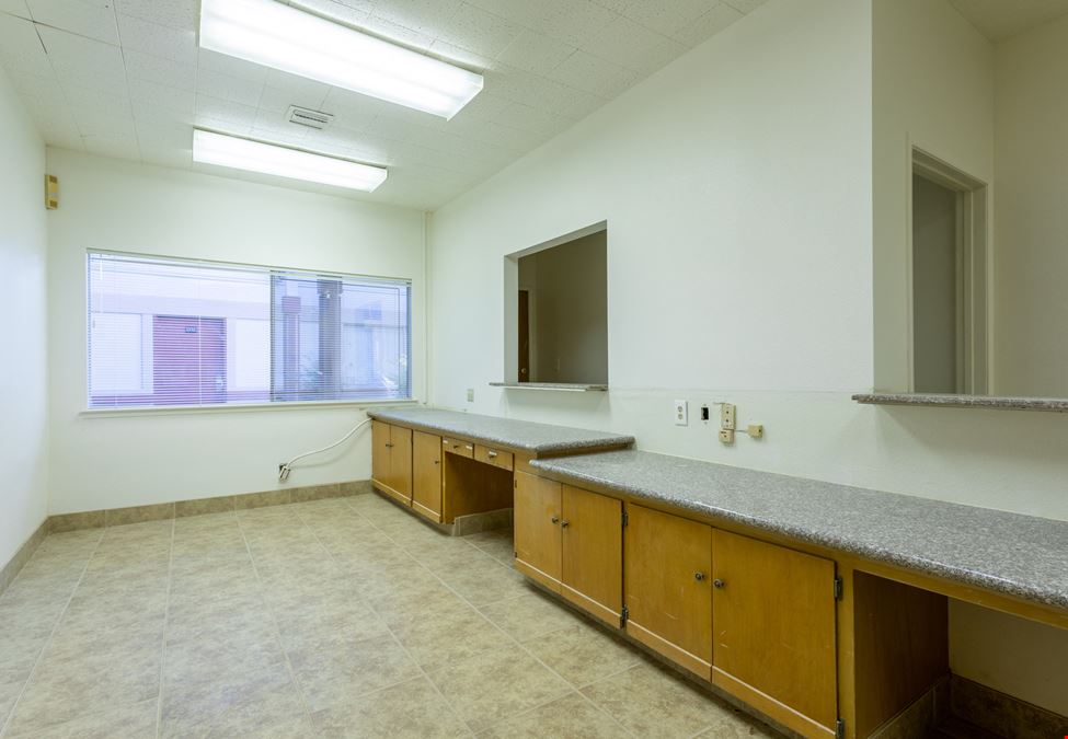 Professional/Medical Recently Renovated Office Suites Available