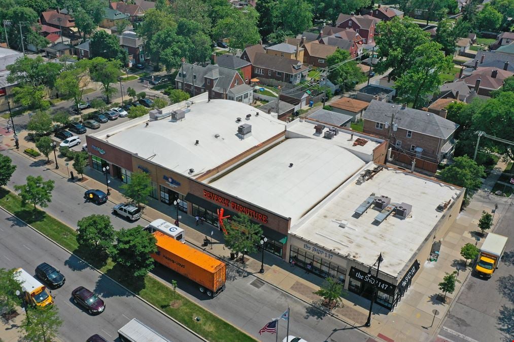 Multi-Tenant Retail Building with Parking Lot at 95th/Western in Chicago