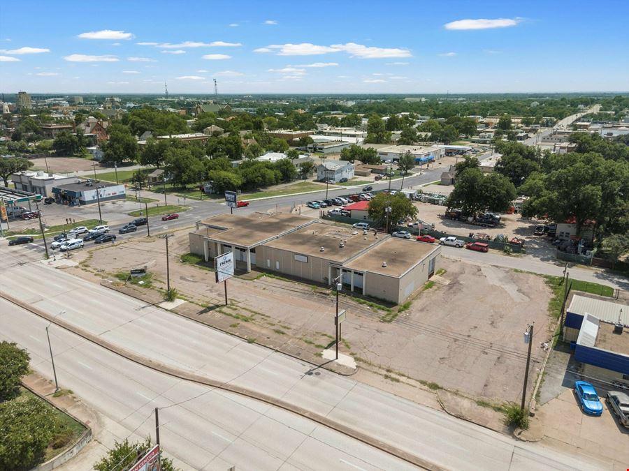 1700 W Waco Dr