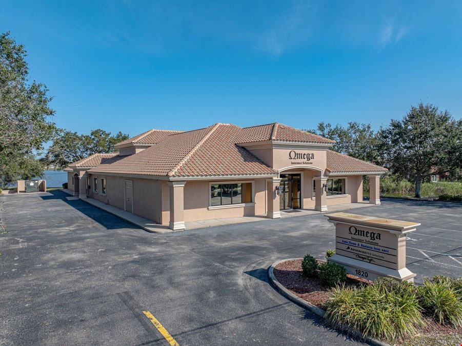 7,000 SF / 1.5 Acres Lakefront Class A Office Building in South Lakeland