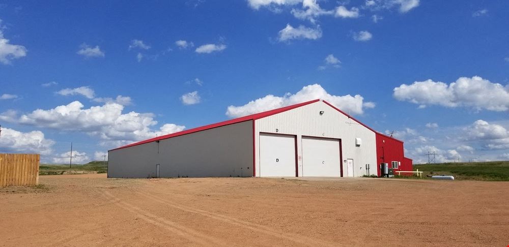 12,750 SQ FT Shop on +/- 38 Acres on Highway 85 South in Watford City