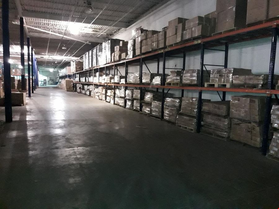 327 - West Mifflin Industrial Warehouse (Former Sam's club)