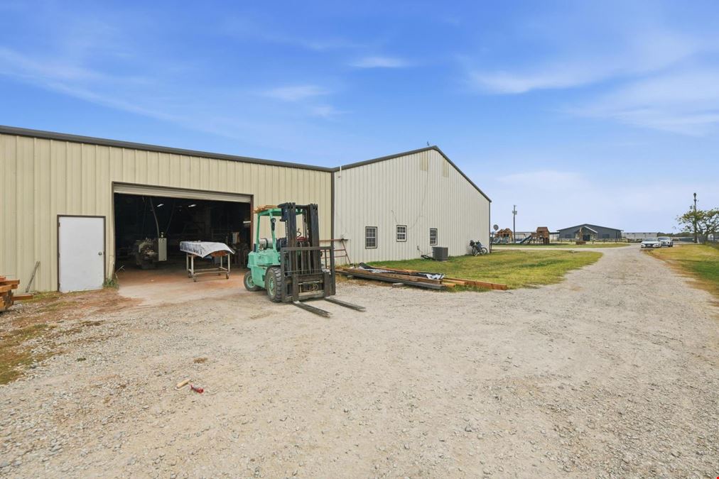 9510 Swafford Rd, Justin, TX