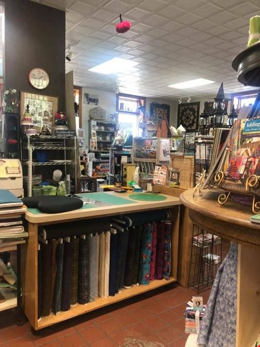 330 2nd St W - Wabasha Eagles Nest Coffee and Quilt Shop For Sale