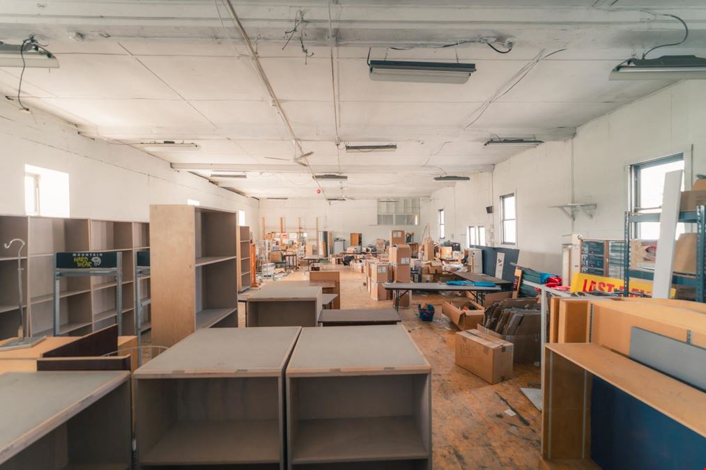Warehouse Outlet