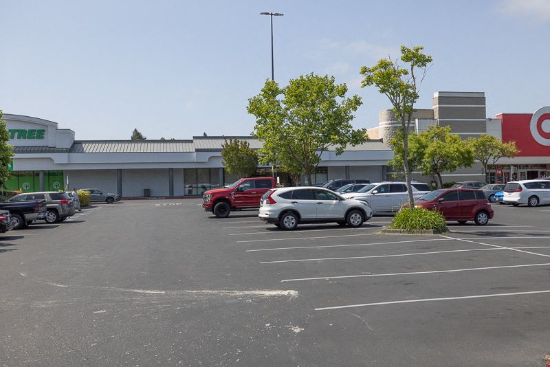 425 Rohnert Park Expressway