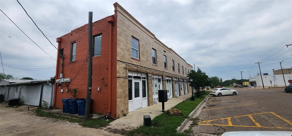 401 E Commerce St