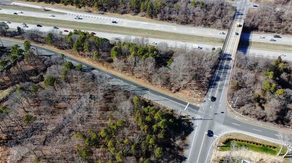 Bellport Avenue, Medford, New York 11763, Suffolk County