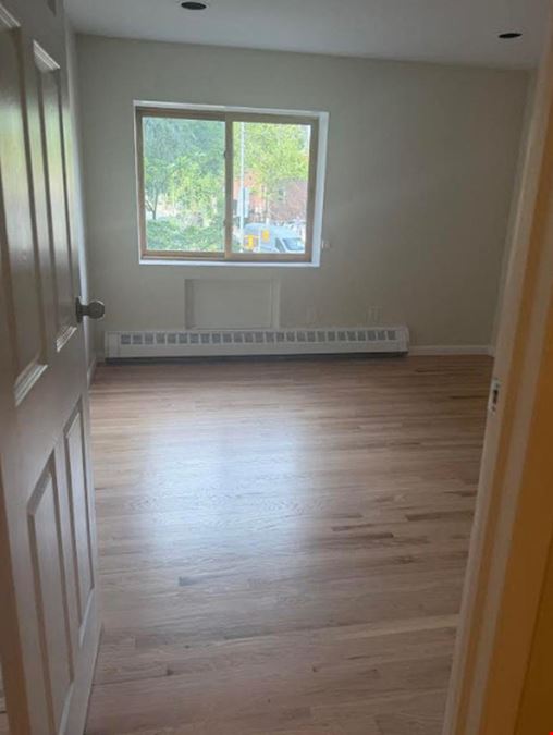 11882 Metropolitan Avenue Kew Gardens Mixed Use Medical Office Retail  Condo 1B