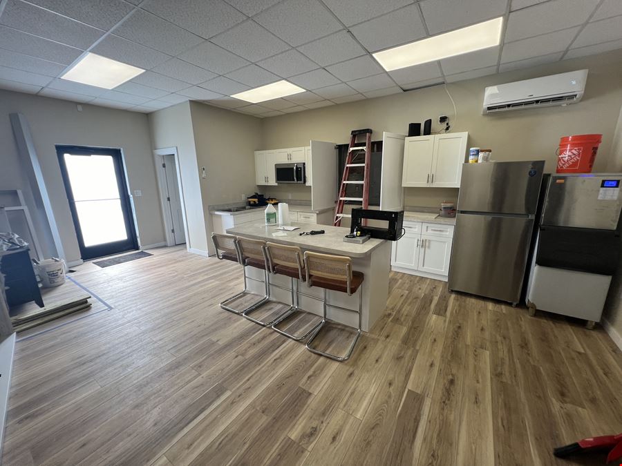 5004 SF Drew Park Industrial Warehouse