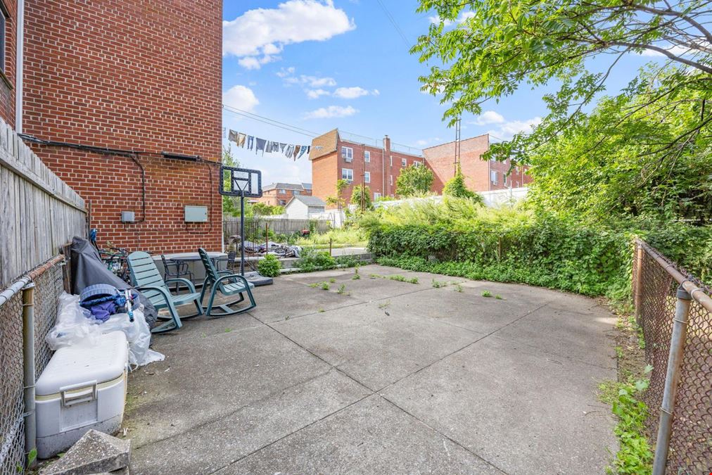 75-21 Caldwell Ave