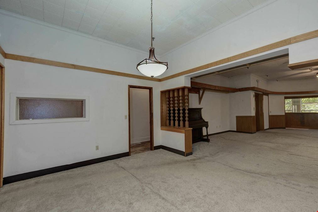 1237 Broadway