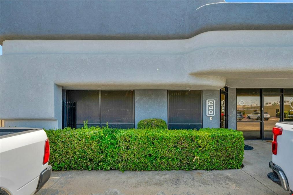 ±1,175 SF of Newly Remodeled Professional Office Space in Visalia, CA