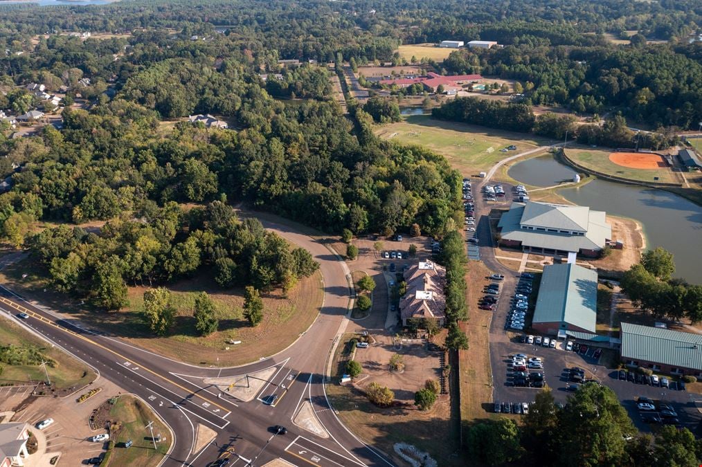 Mannsdale Park Drive Shopping Center