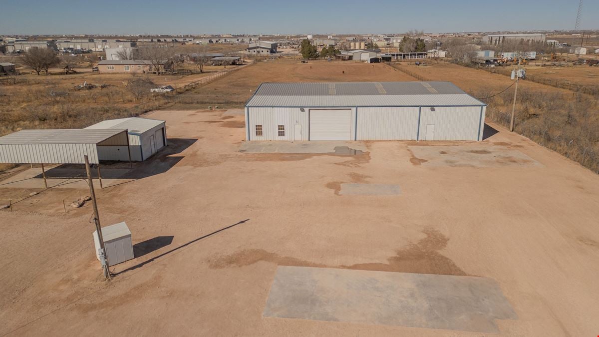 Office/Warehouse with Quick I-20 Access