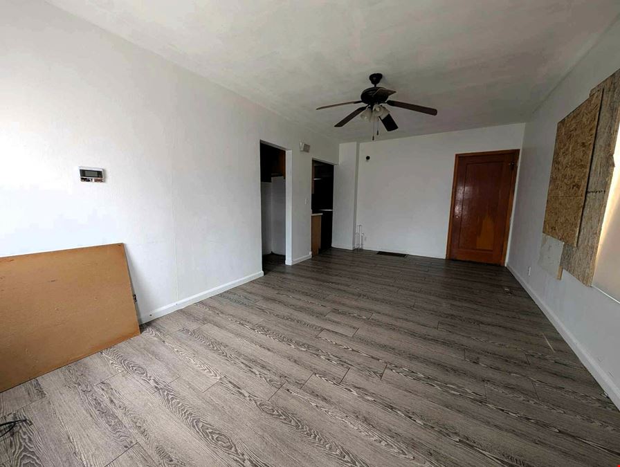 103 N Central Ave