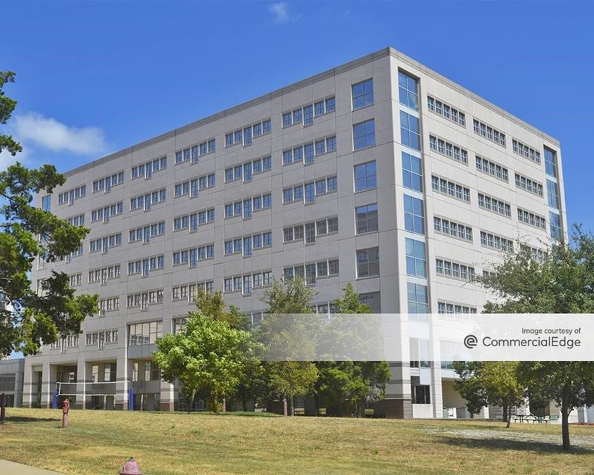 Broadmoor Austin - Building 1