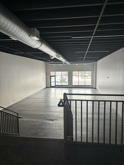 Madelia Retail Venue