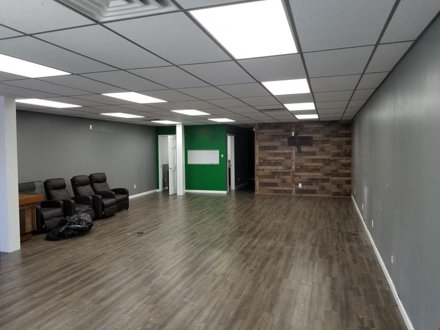 558-560 Hempstead Ave