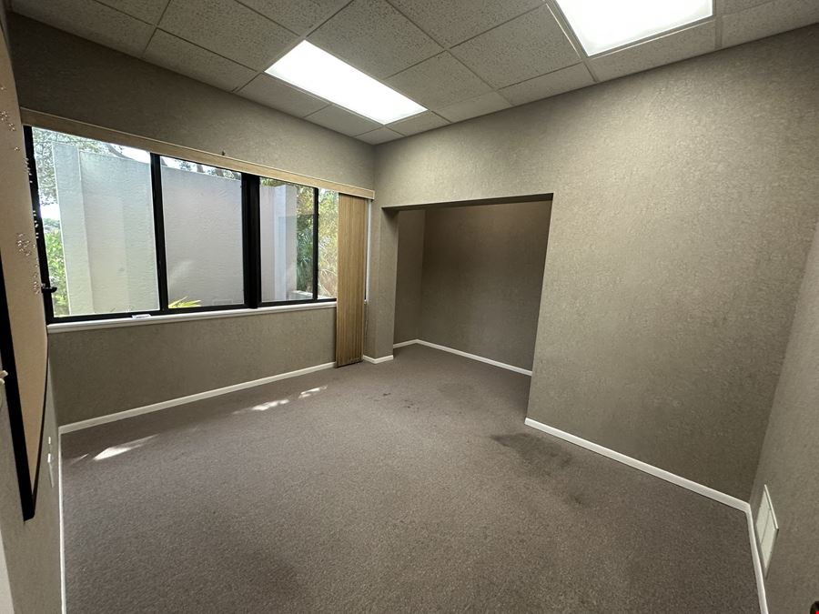 3135 Southgate Circle Sarasota, FL 34239