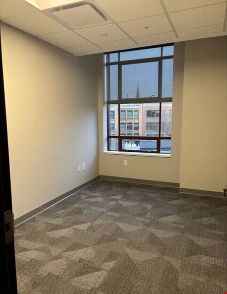 Preview of commercial space at 109 South Warren Street