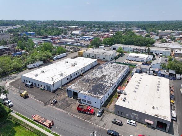 Preview of Industrial space for Rent at 842 Elston Street