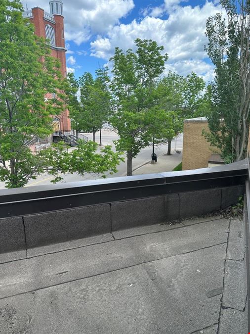 47 12th Street East